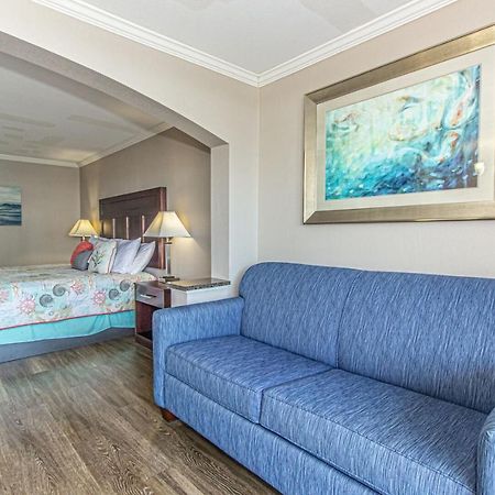 Ocean View King Suite With Modern Decor And Accents - Caravelle Resort 605 Sleeps 4 Guests Myrtle Beach Zewnętrze zdjęcie