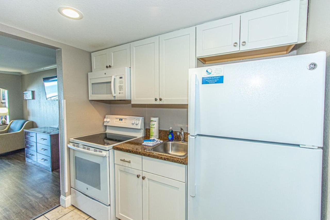 Ocean View King Suite With Modern Decor And Accents - Caravelle Resort 605 Sleeps 4 Guests Myrtle Beach Zewnętrze zdjęcie