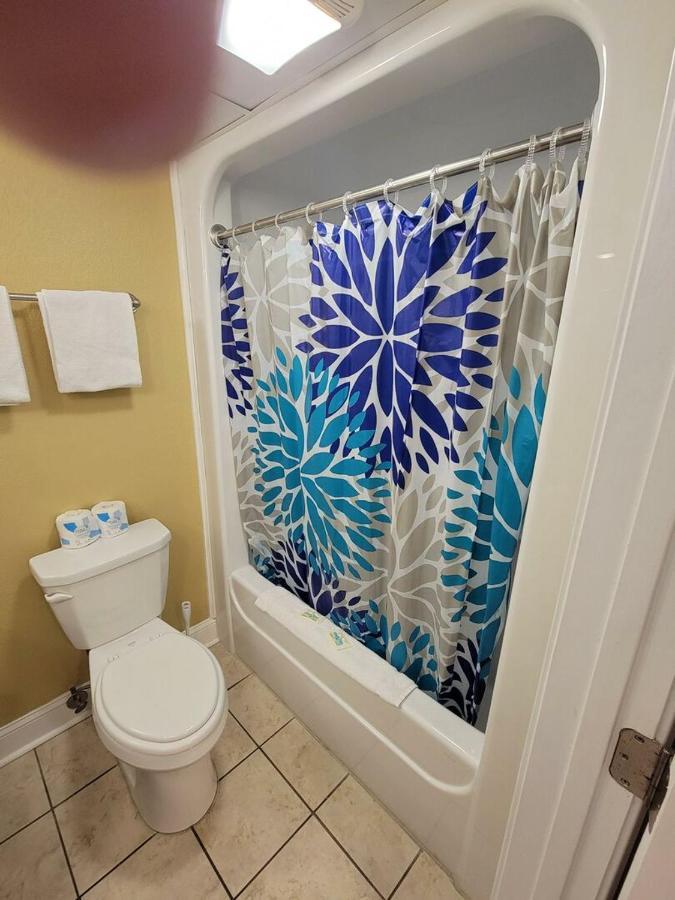 Ocean View King Suite With Modern Decor And Accents - Caravelle Resort 605 Sleeps 4 Guests Myrtle Beach Zewnętrze zdjęcie