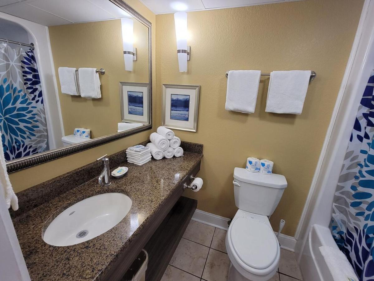 Ocean View King Suite With Modern Decor And Accents - Caravelle Resort 605 Sleeps 4 Guests Myrtle Beach Zewnętrze zdjęcie
