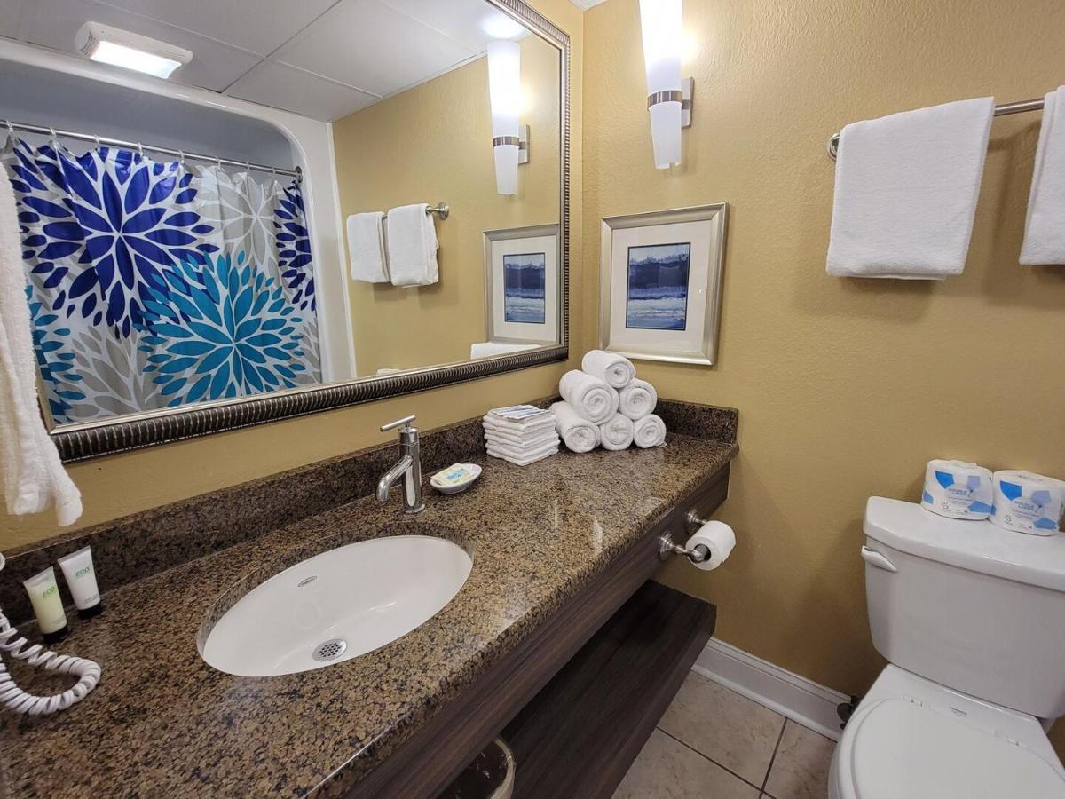 Ocean View King Suite With Modern Decor And Accents - Caravelle Resort 605 Sleeps 4 Guests Myrtle Beach Zewnętrze zdjęcie